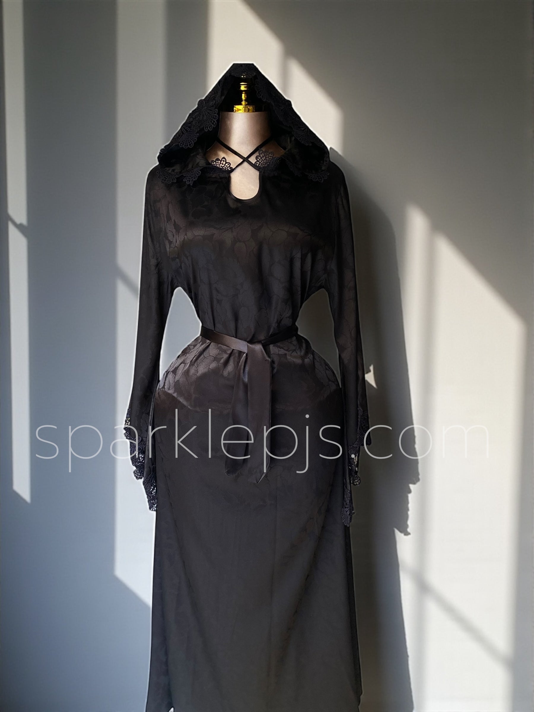 Satin Somnus Cloak