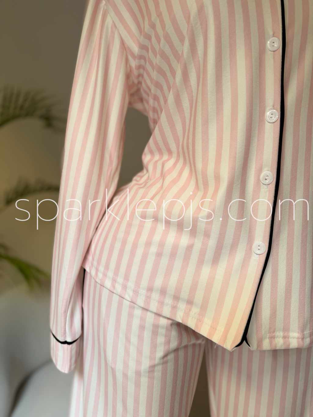 The VS "Sweet Stripes" Sleep Set