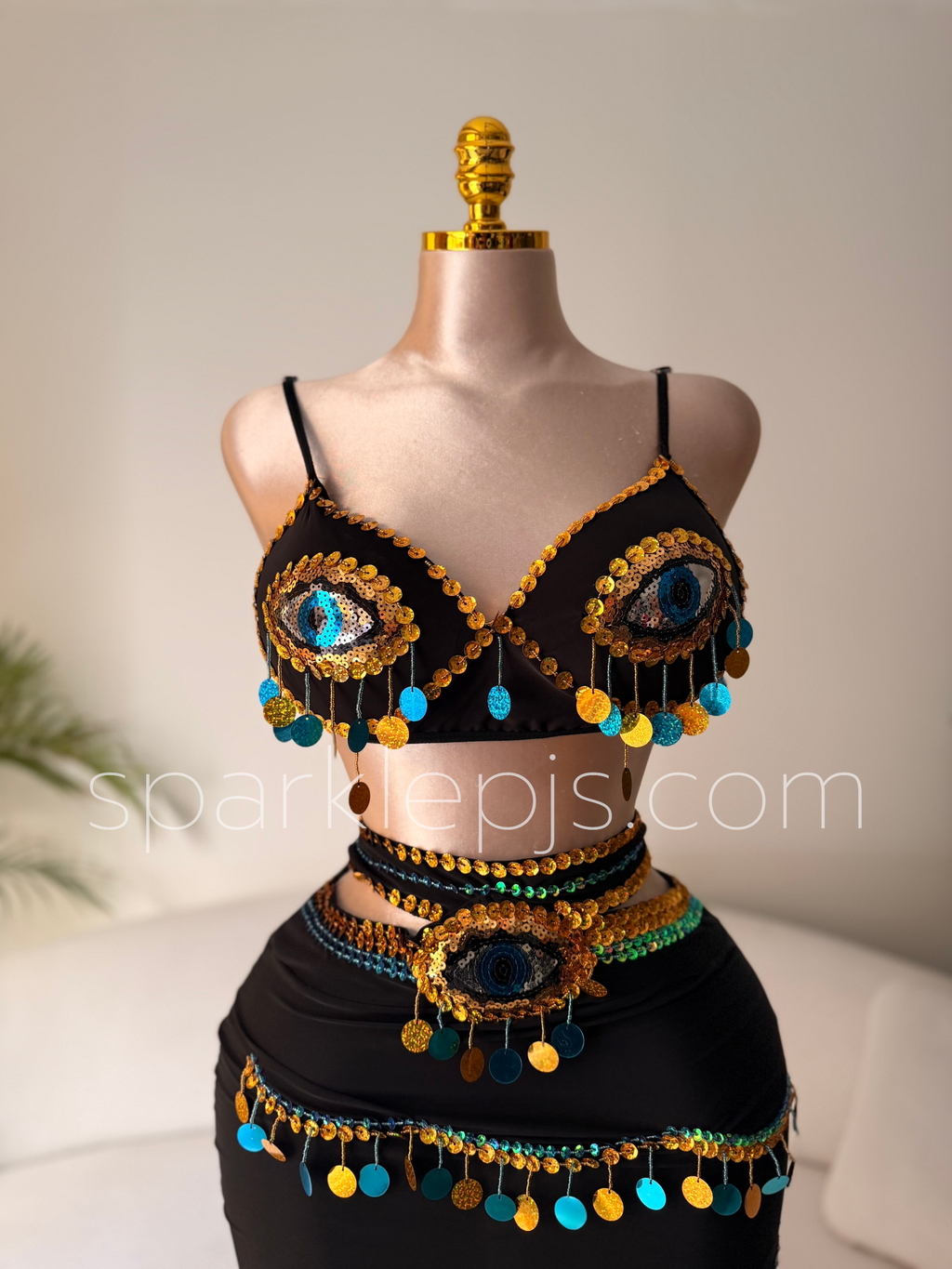 The Gaze of Giza dance Suit