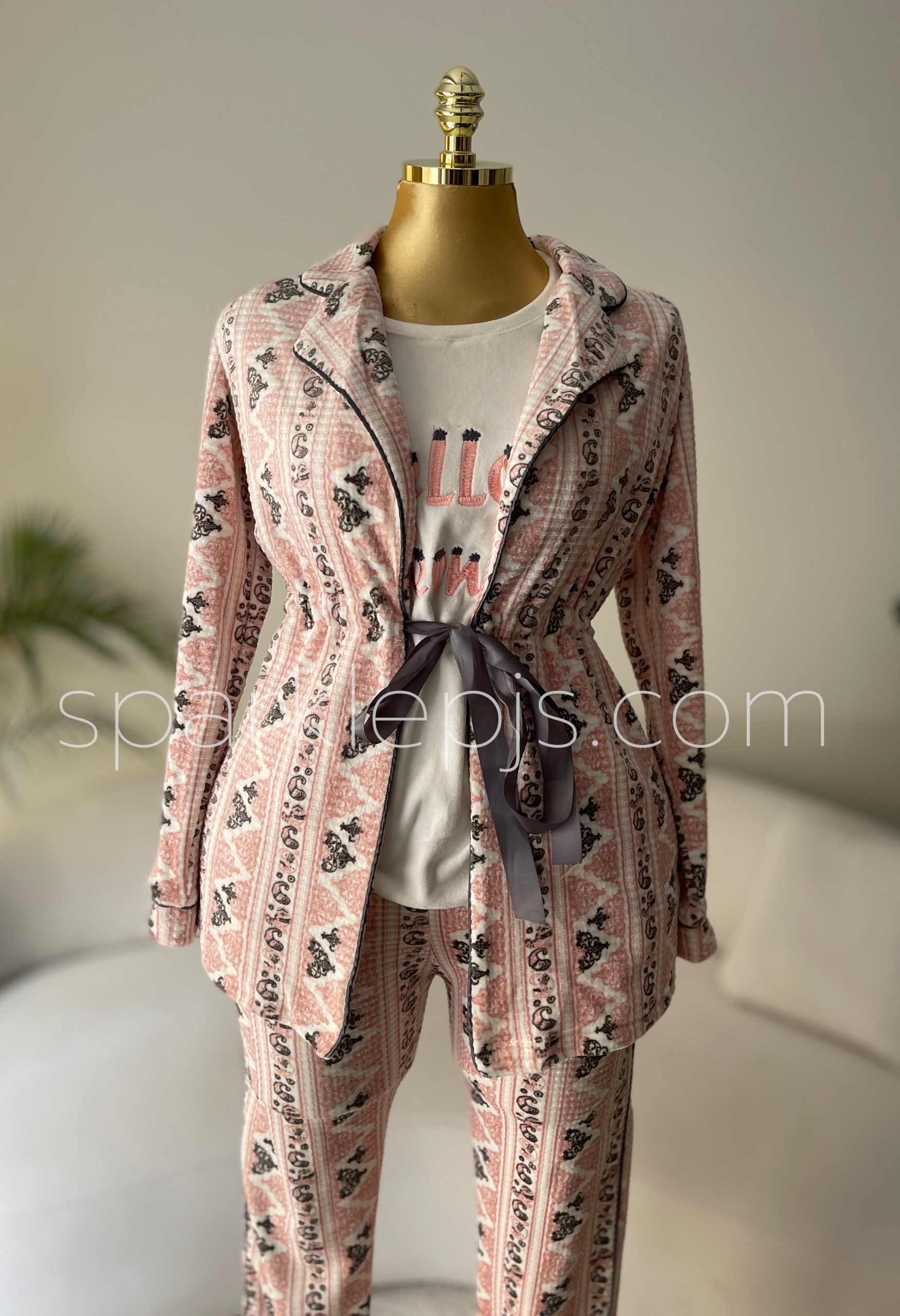 December Dreams Lounge-wear