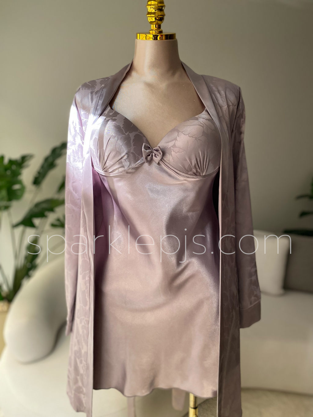 "Damask Dream" Jacquard Lingerie Set