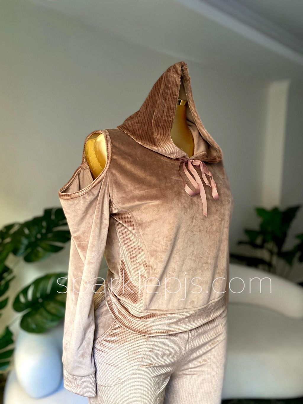 Chic Cut Hoodie Lounge Set