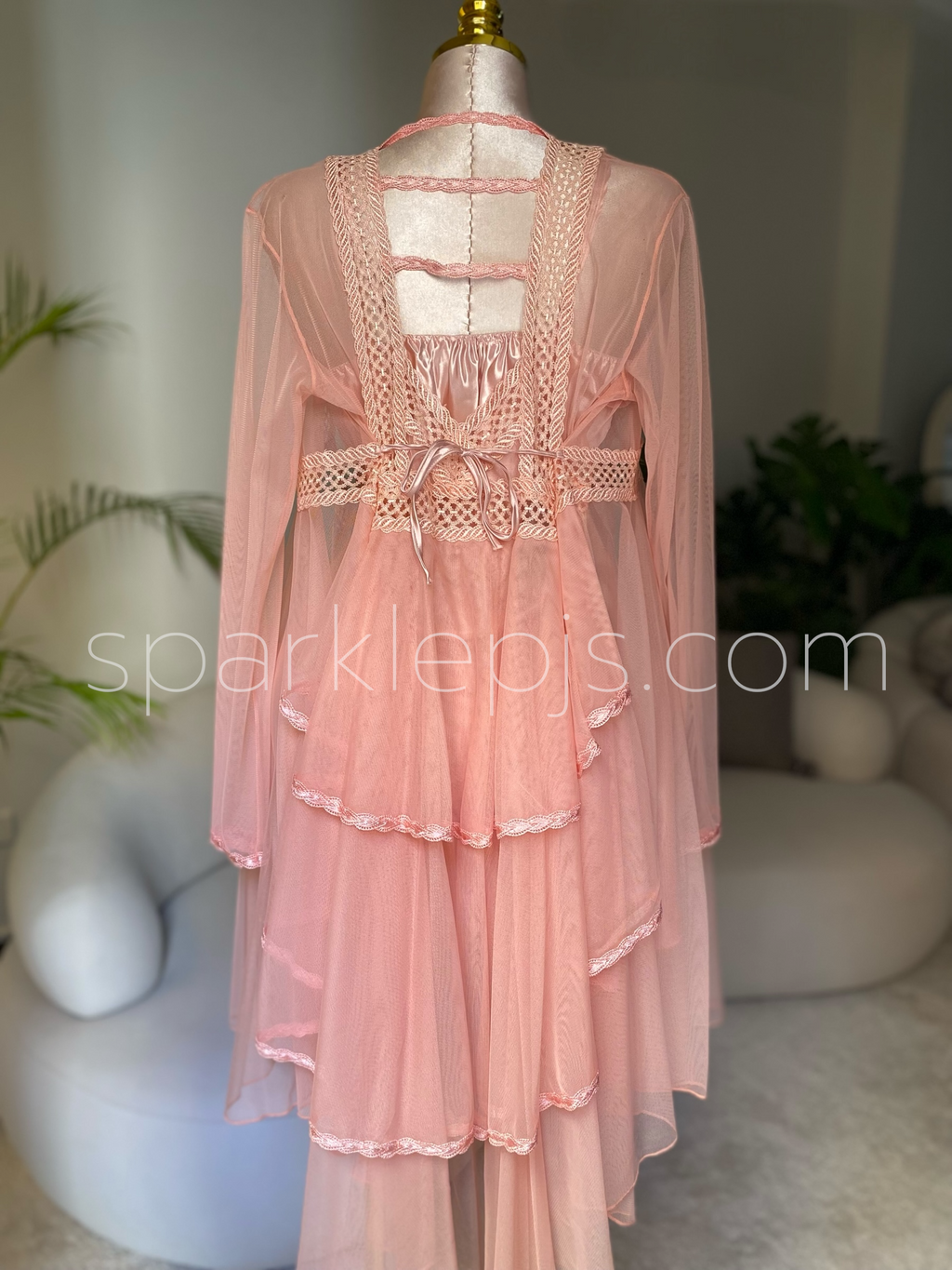 Raffia-Trimmed Dream