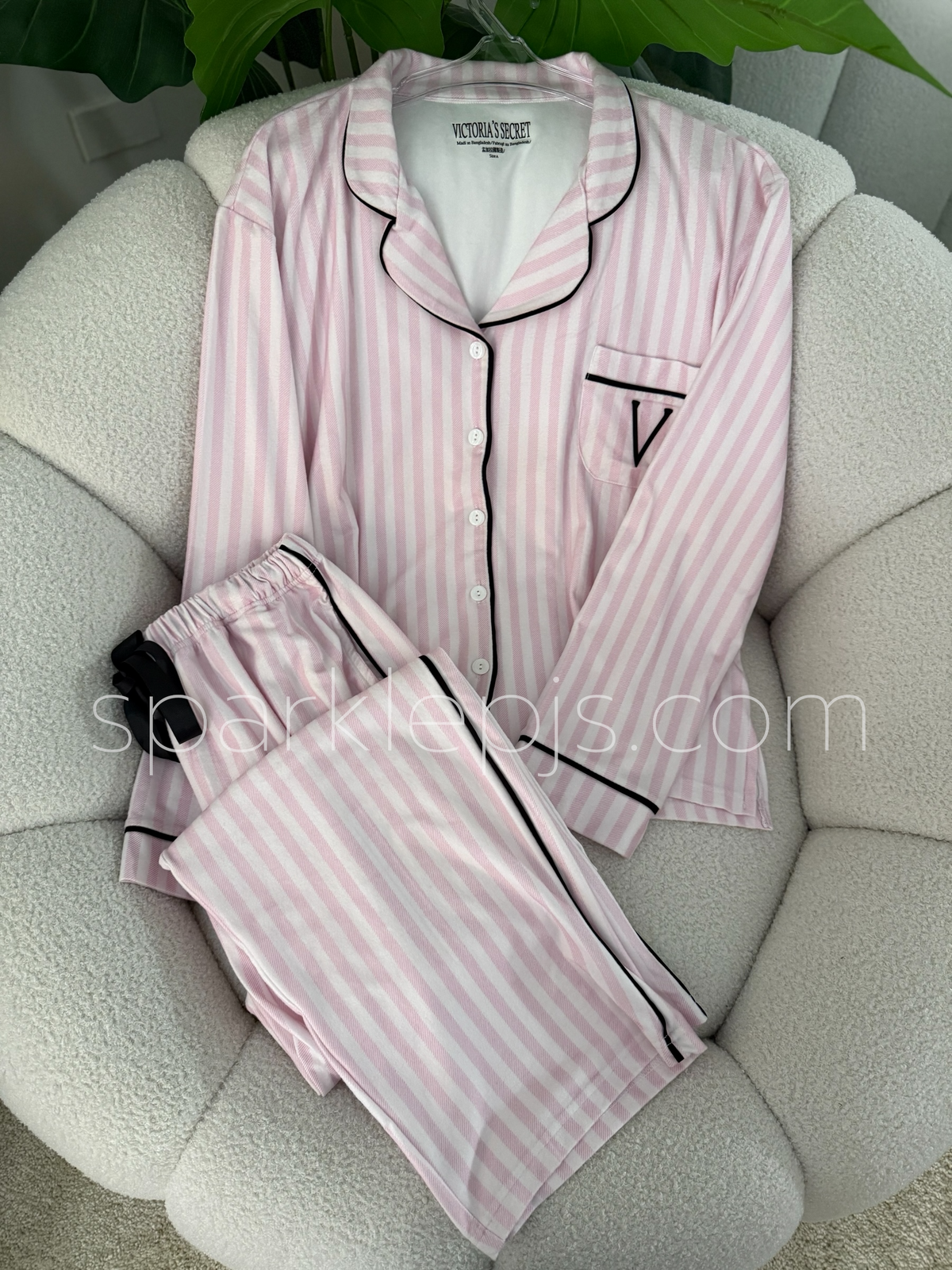 The VS "Sweet Stripes" Sleep Set