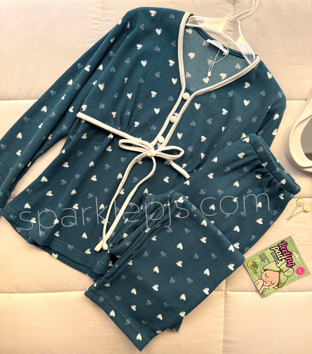 Cozy Hearts Button Set