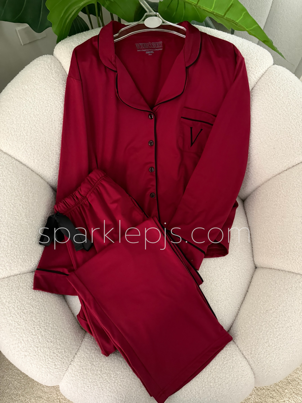 VS Burgundy Velvet Nightfall Set