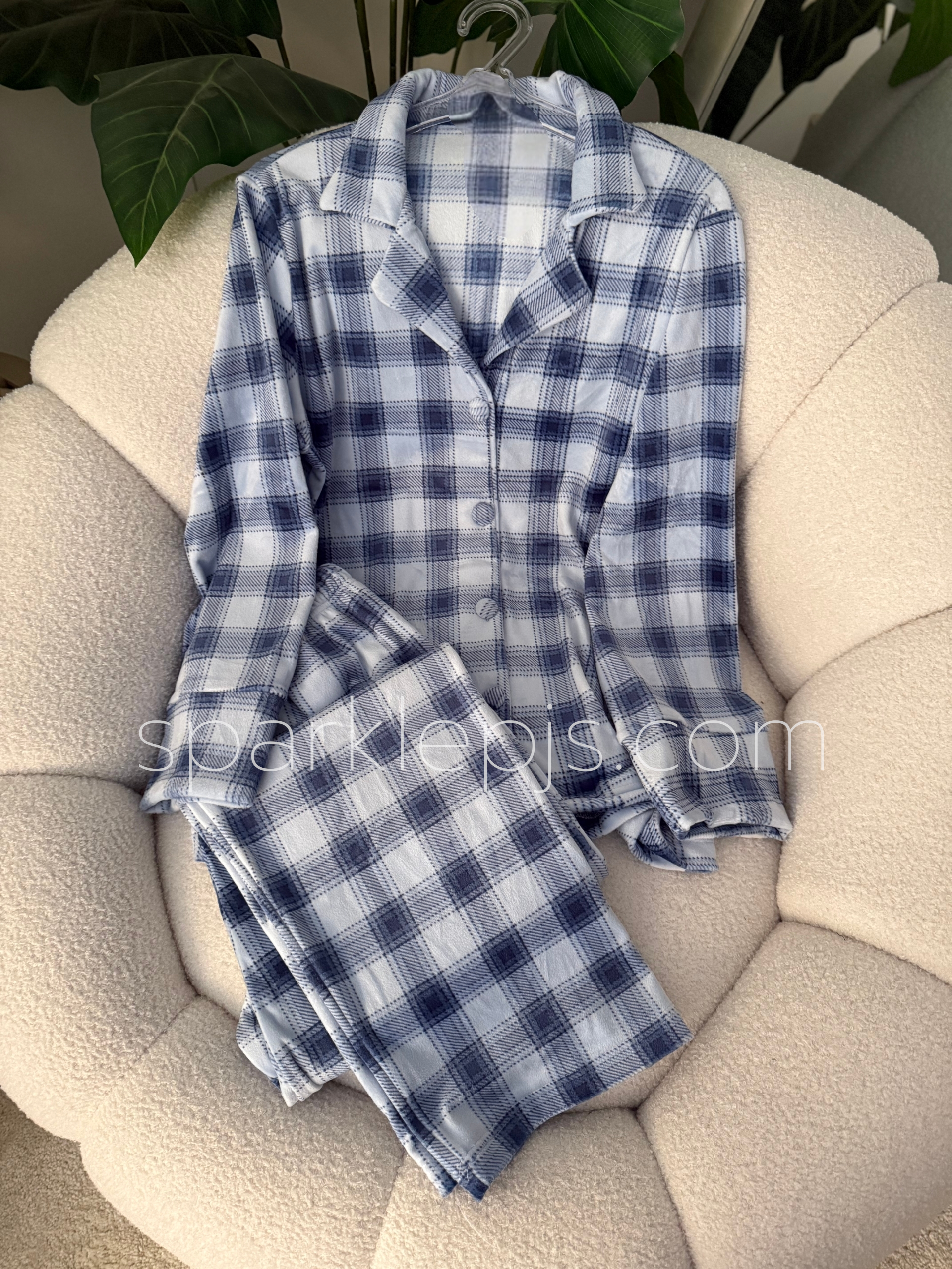 The Classic Checker Set