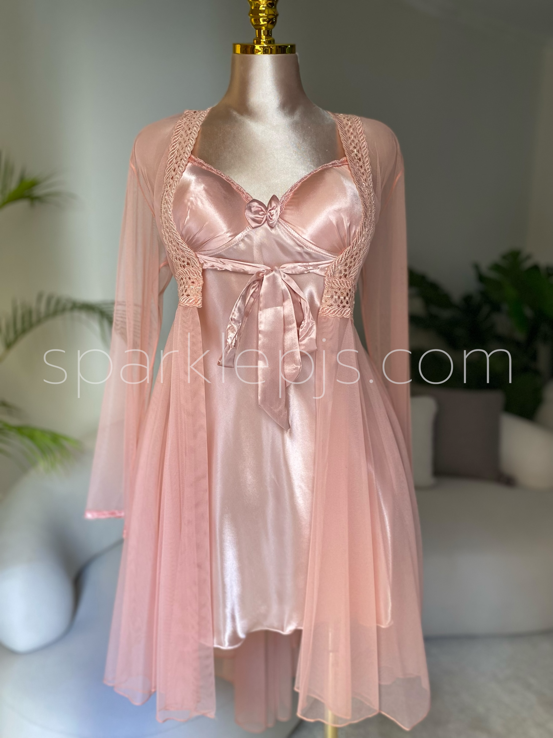 Raffia-Trimmed Dream