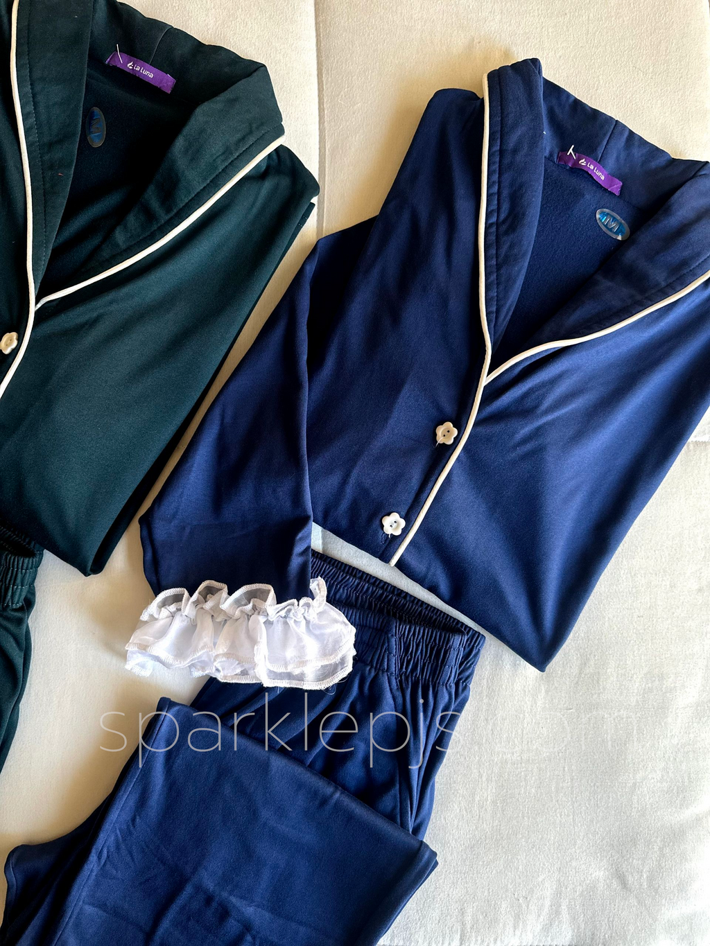 Classic Ruffle Lounge Set