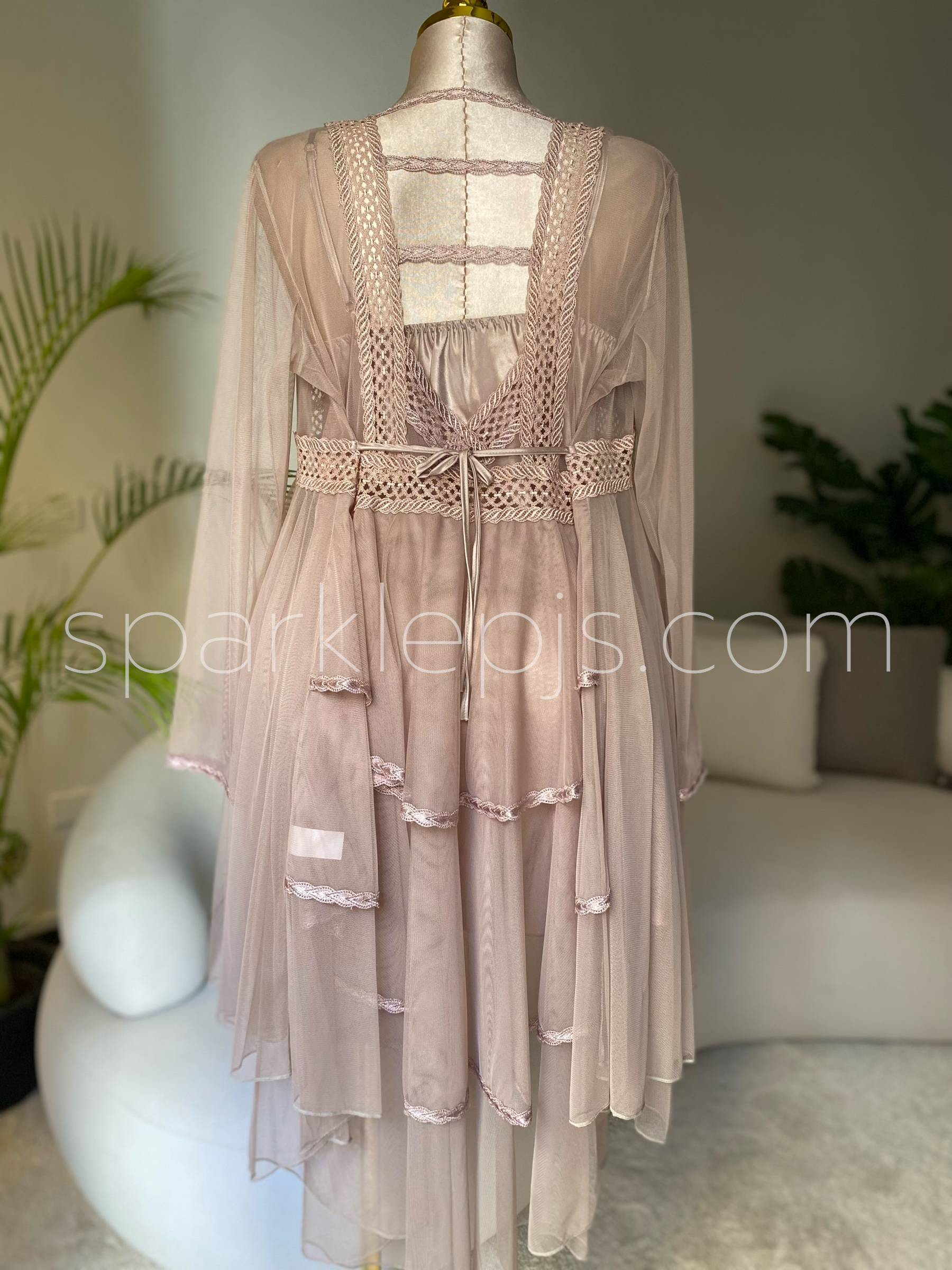 Raffia-Trimmed Dream