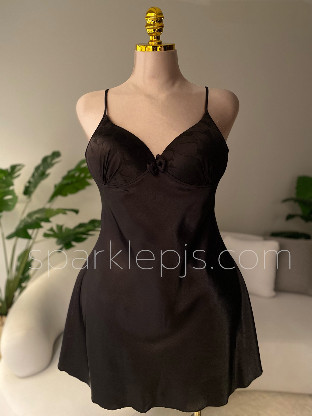 "Damask Dream" Jacquard Lingerie Set