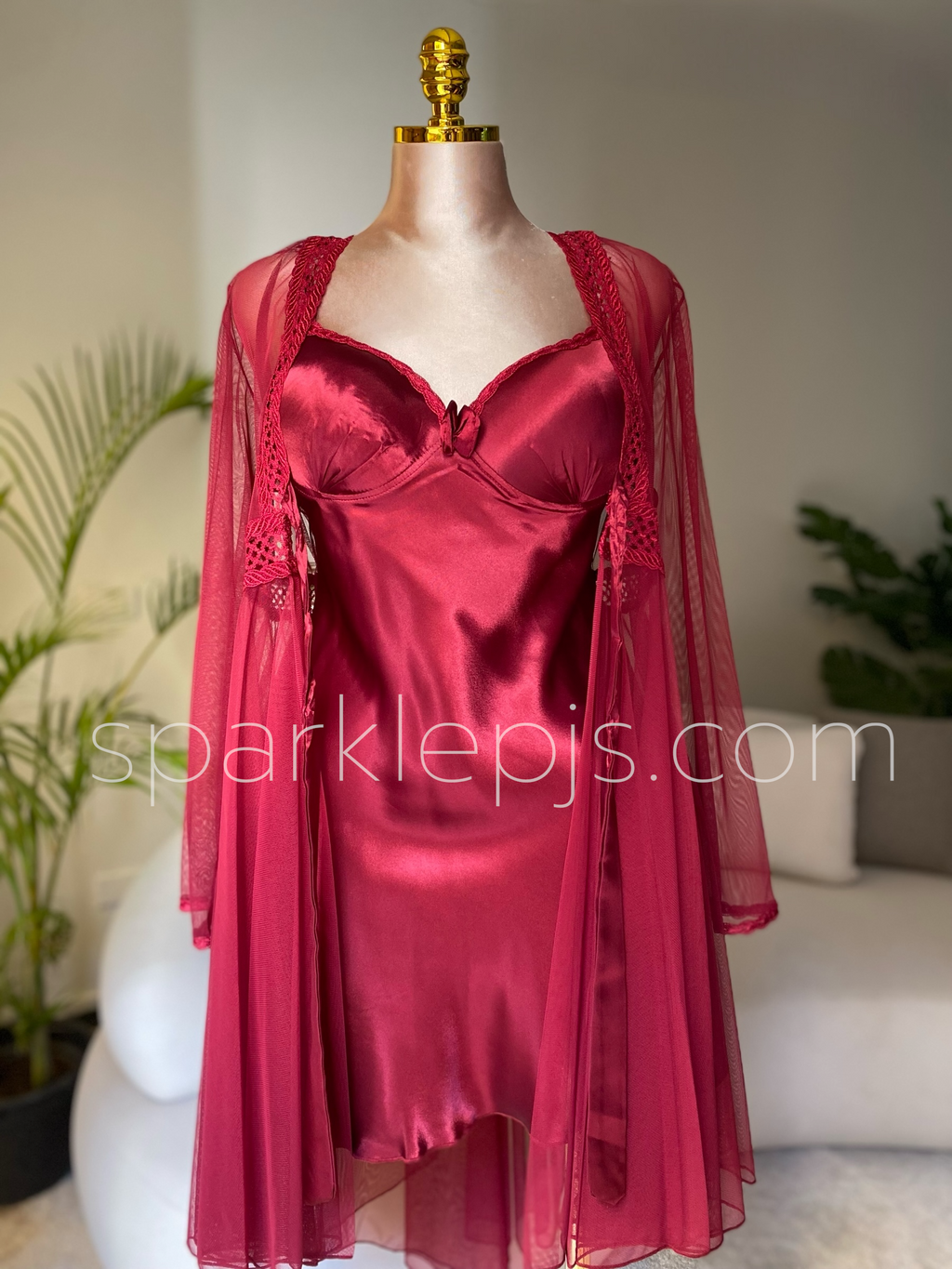 Raffia-Trimmed Dream