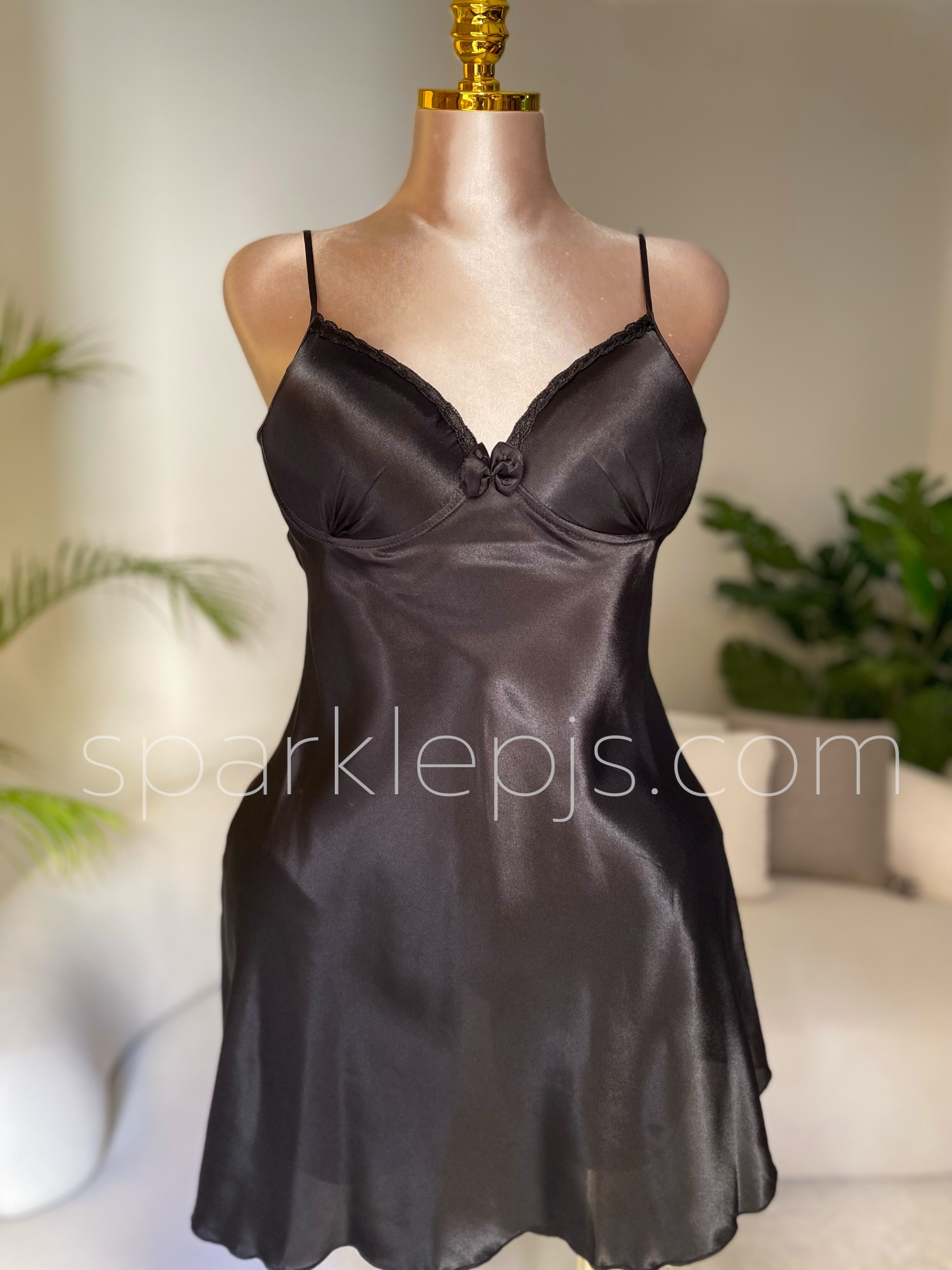 Raffia-Trimmed Dream