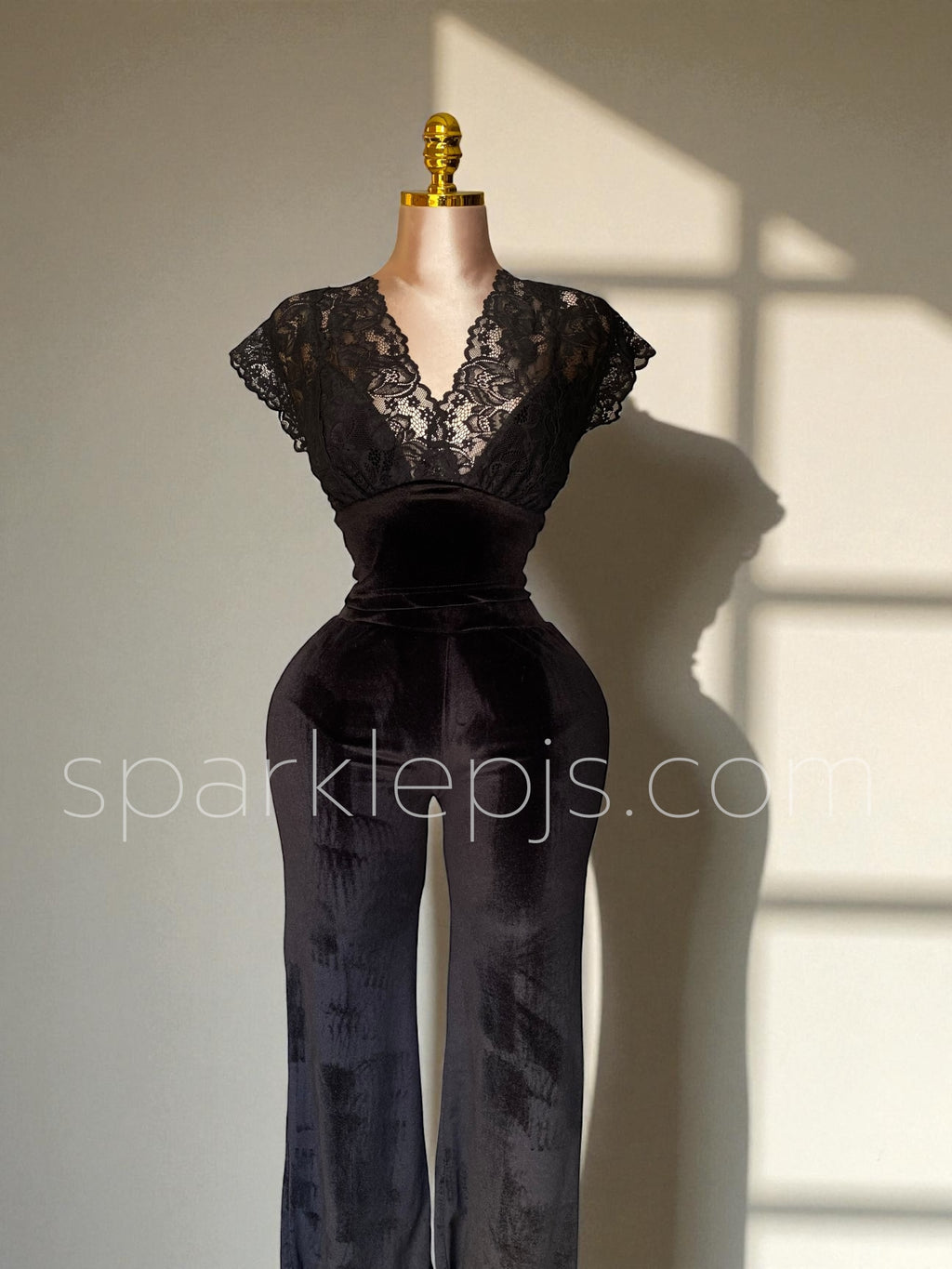 Manhattan Chic Ensemble