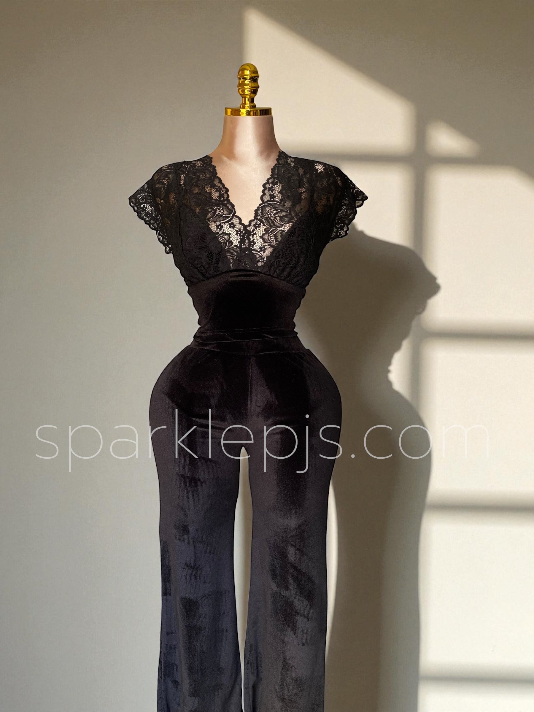 Manhattan Chic Ensemble