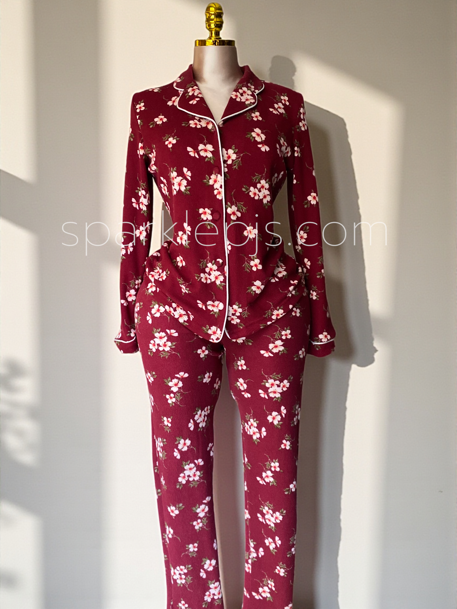 The 1940s Fireside Set