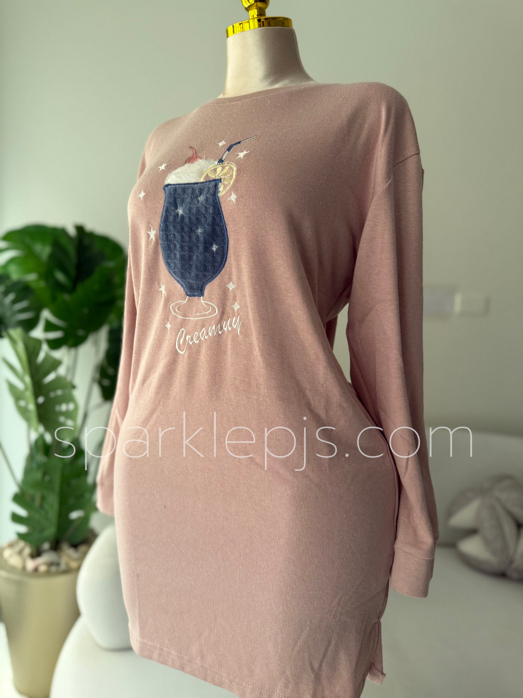 Milky Mood Nightshirt