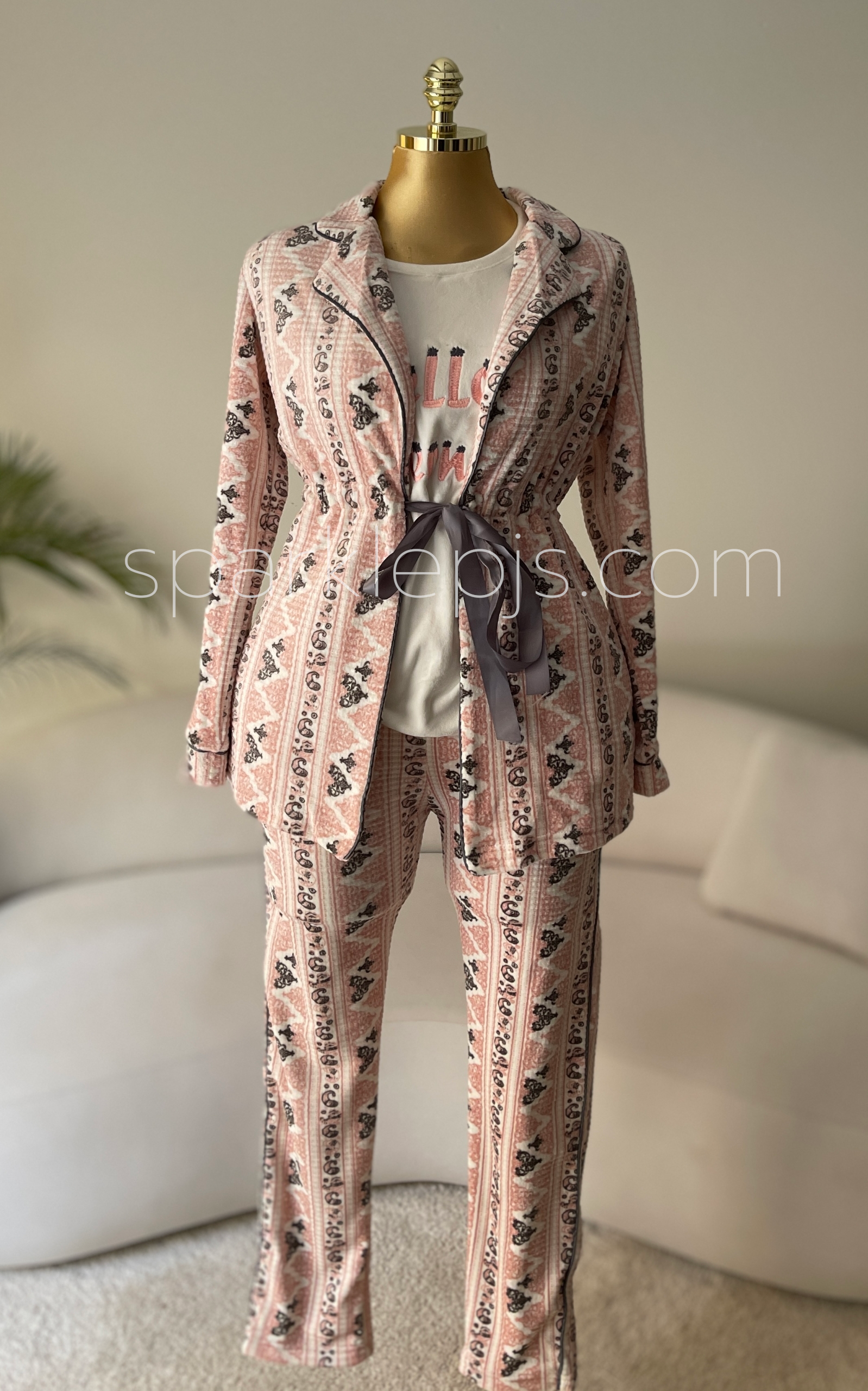 December Dreams Lounge-wear