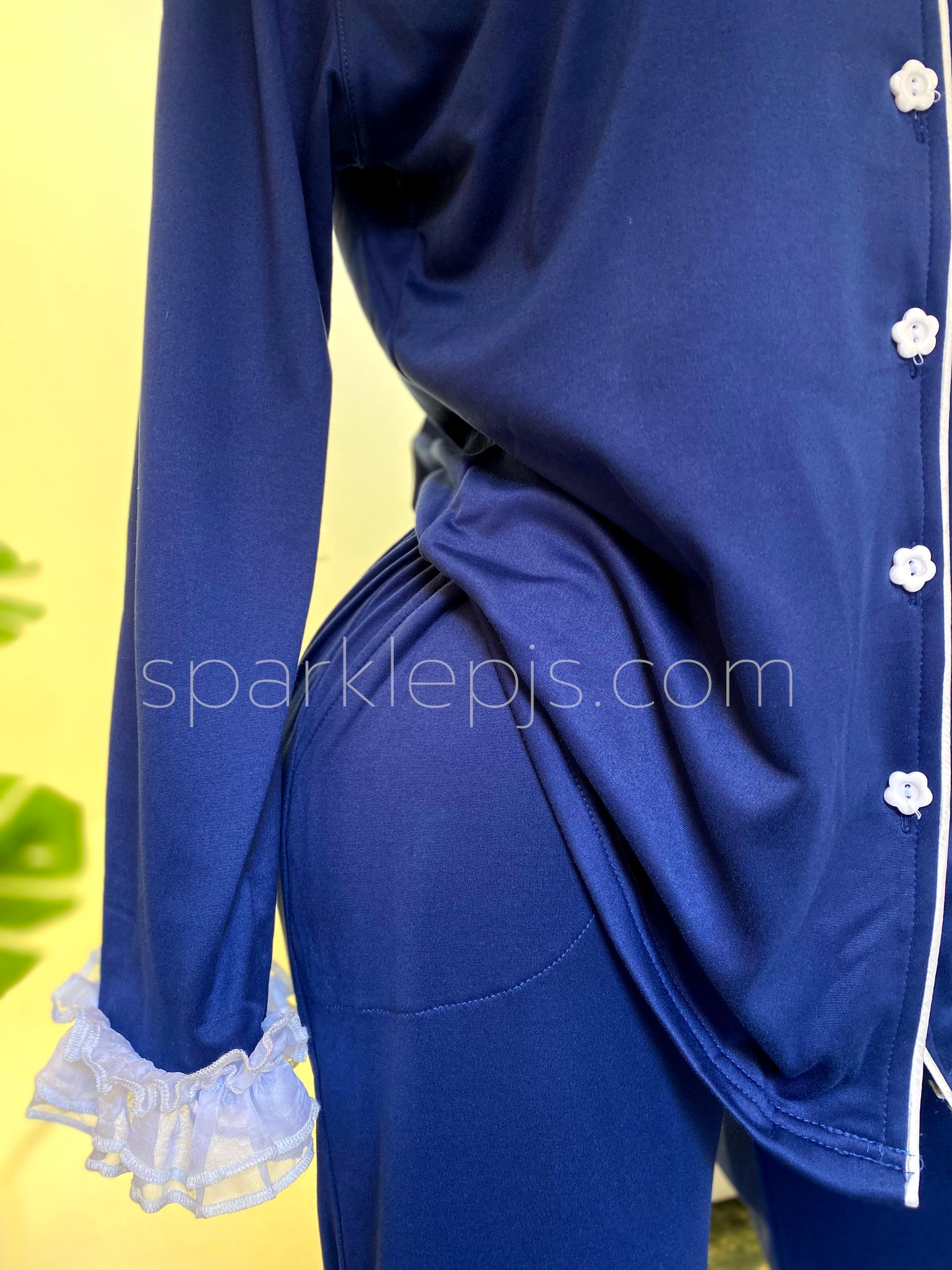 Classic Ruffle Lounge Set