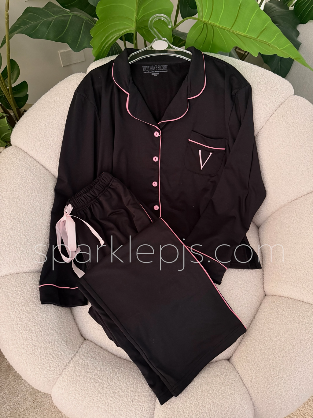 VS Burgundy Velvet Nightfall Set