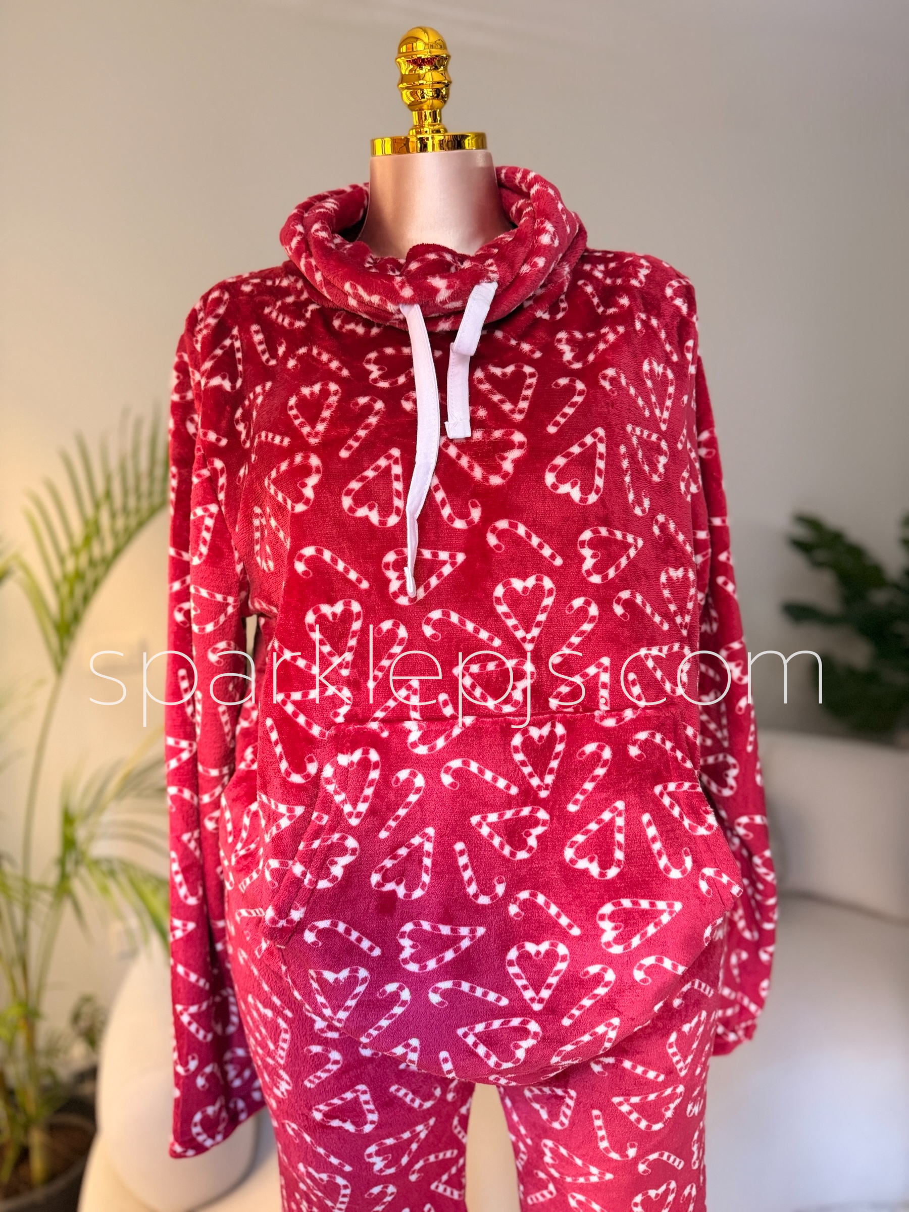 Mistletoe Morning Comforts