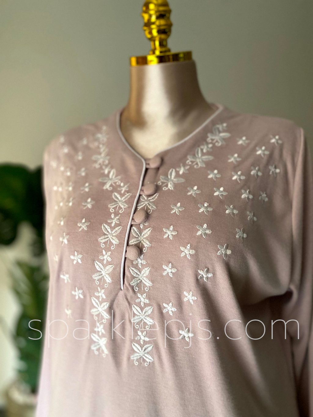 The Cozy Dream Weaver