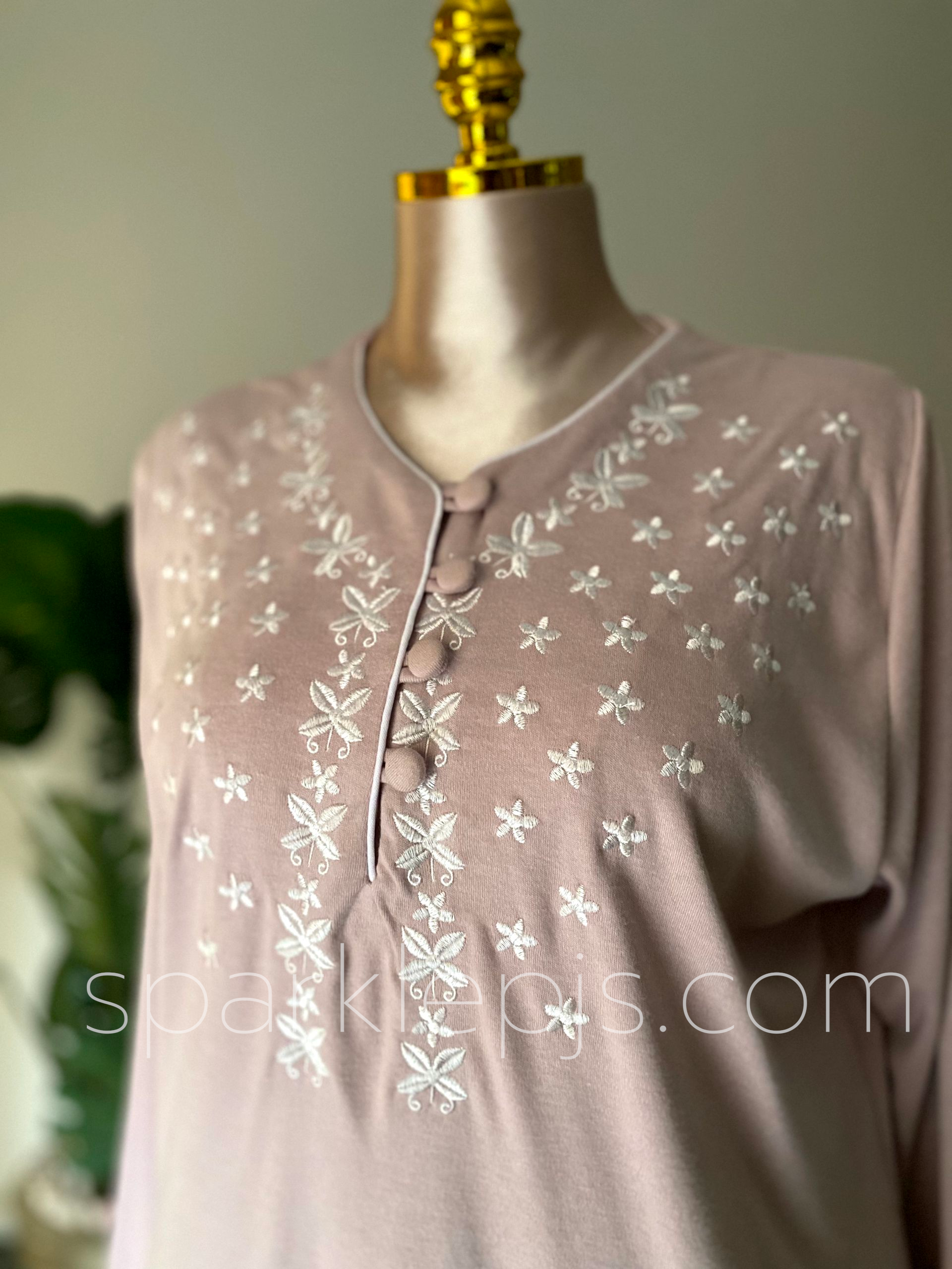 The Cozy Dream Weaver