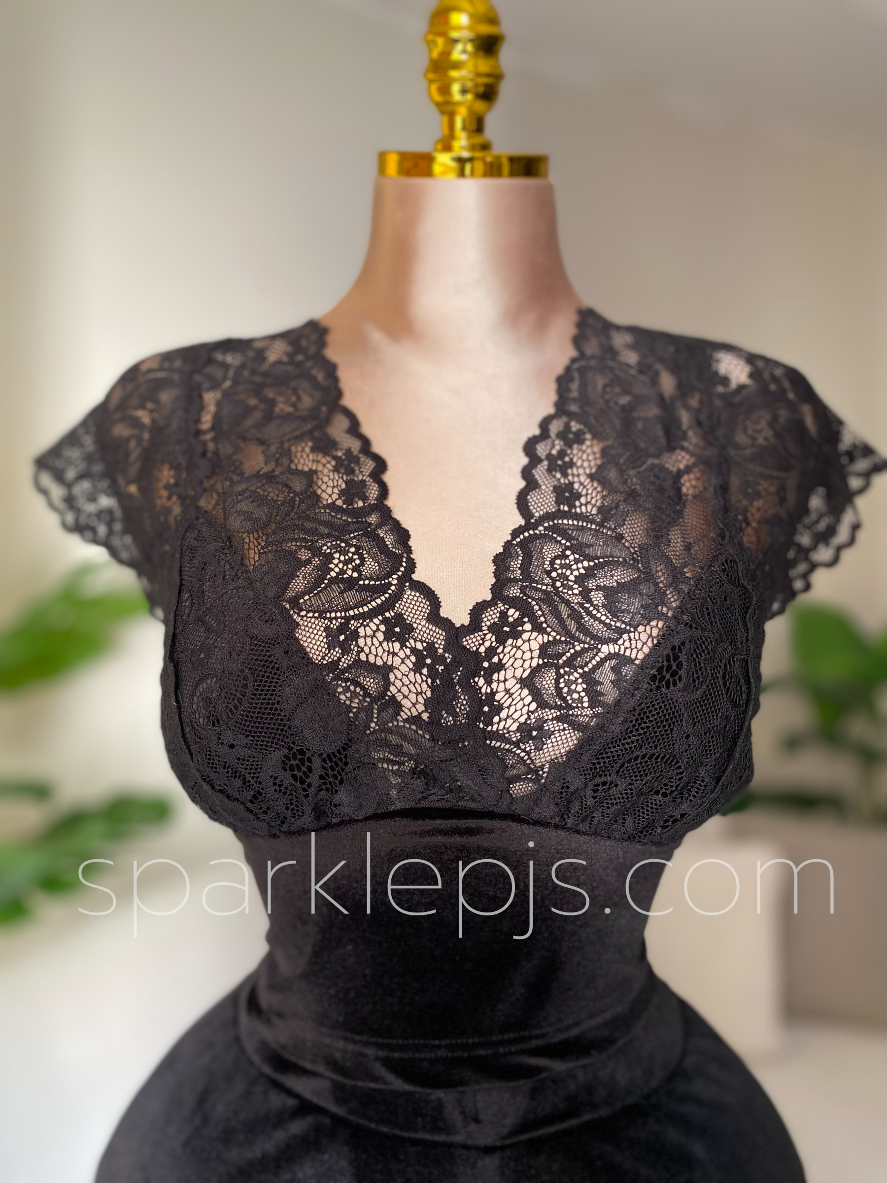 Manhattan Chic Ensemble