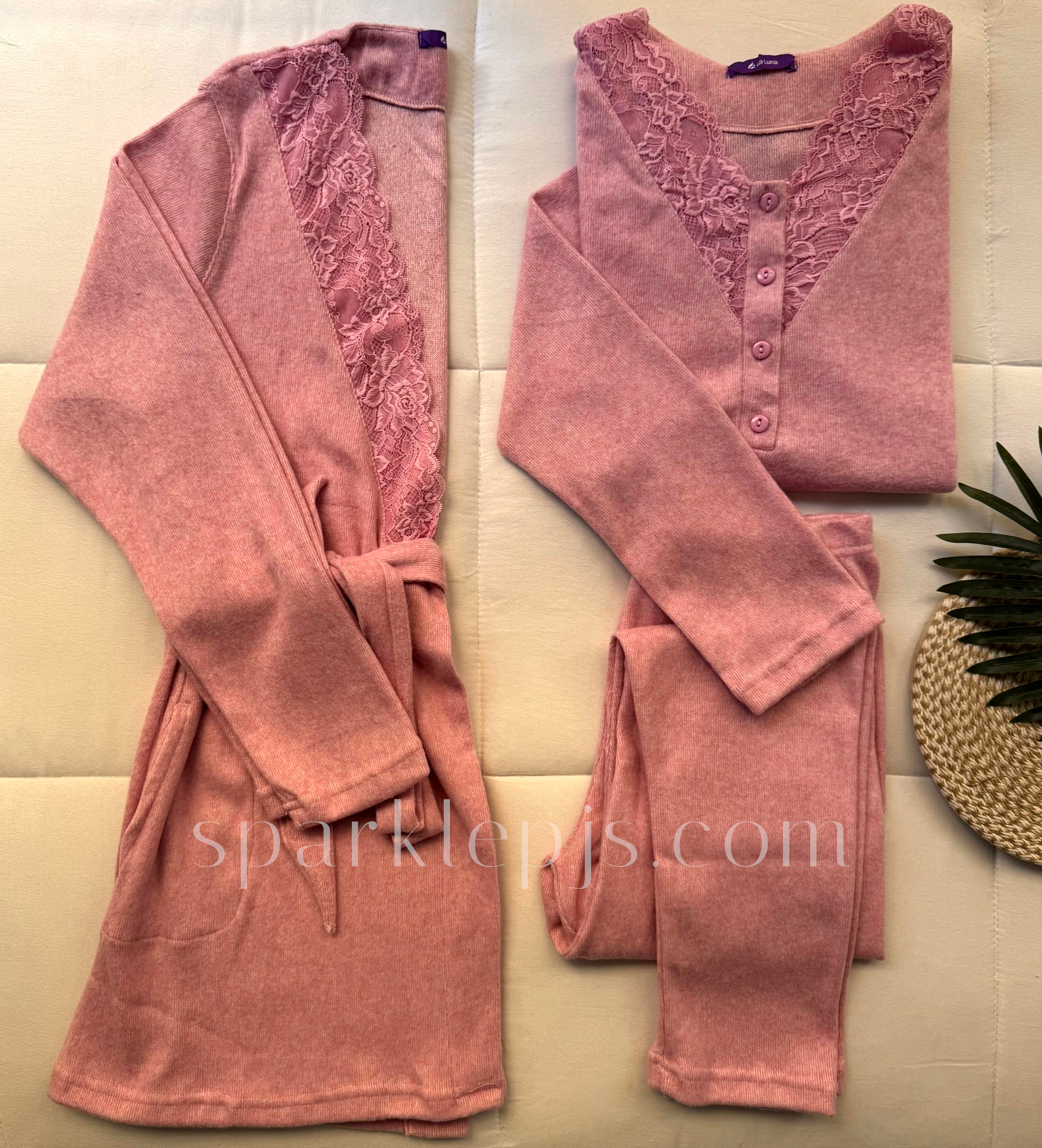 Lace Haven Winter Set