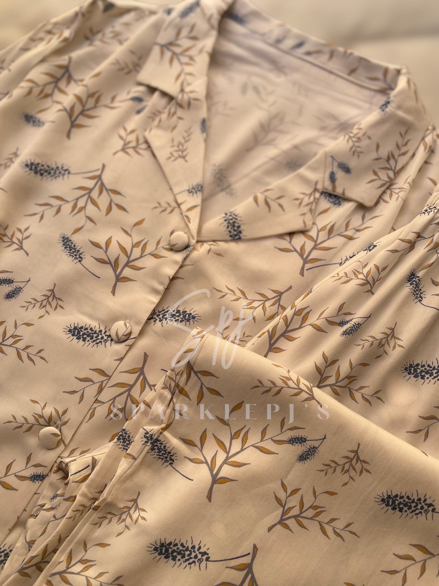 Buttoned Viscose Floral Pajama