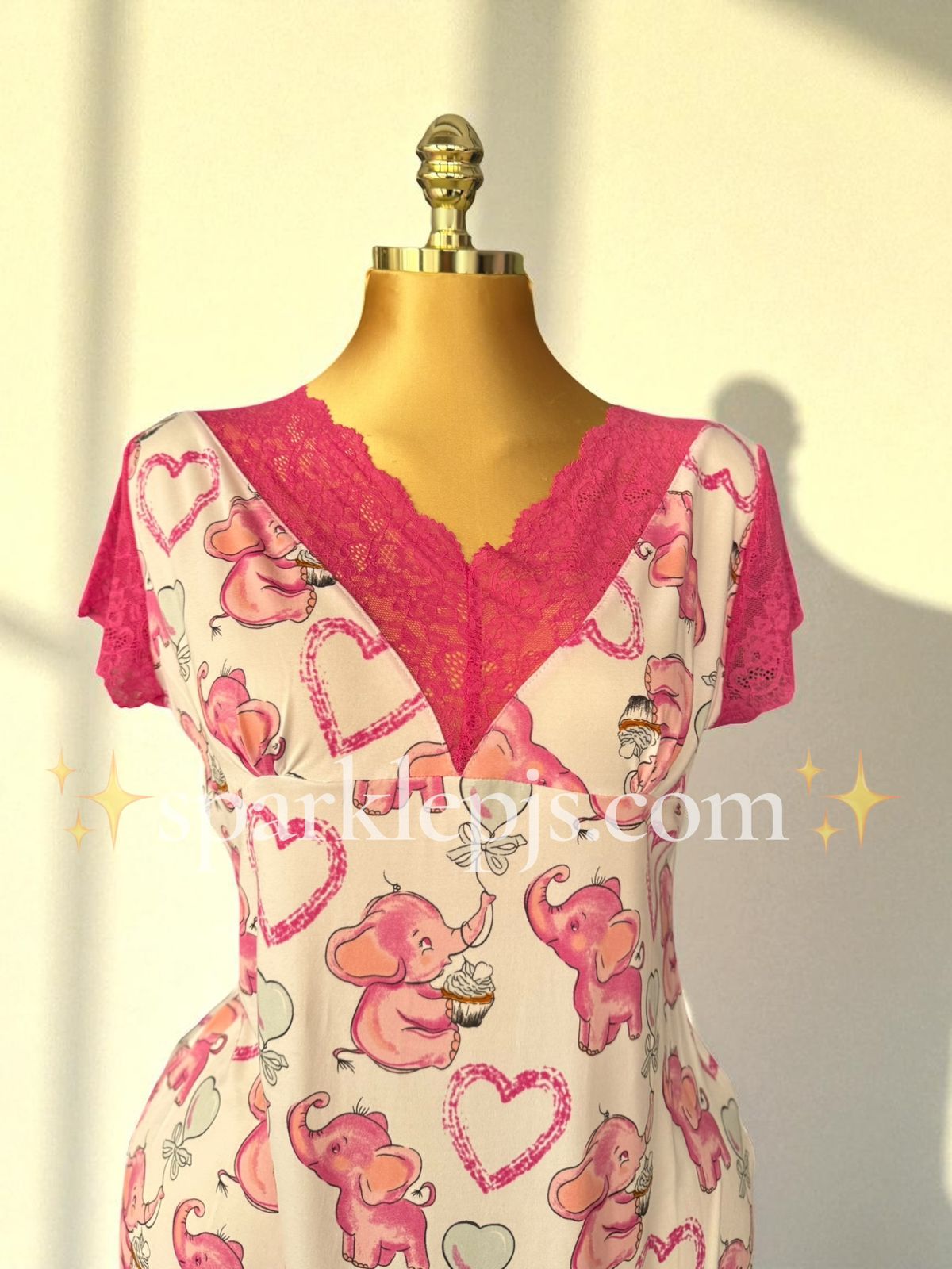 “Cupcake d’Amour Nightshirt”