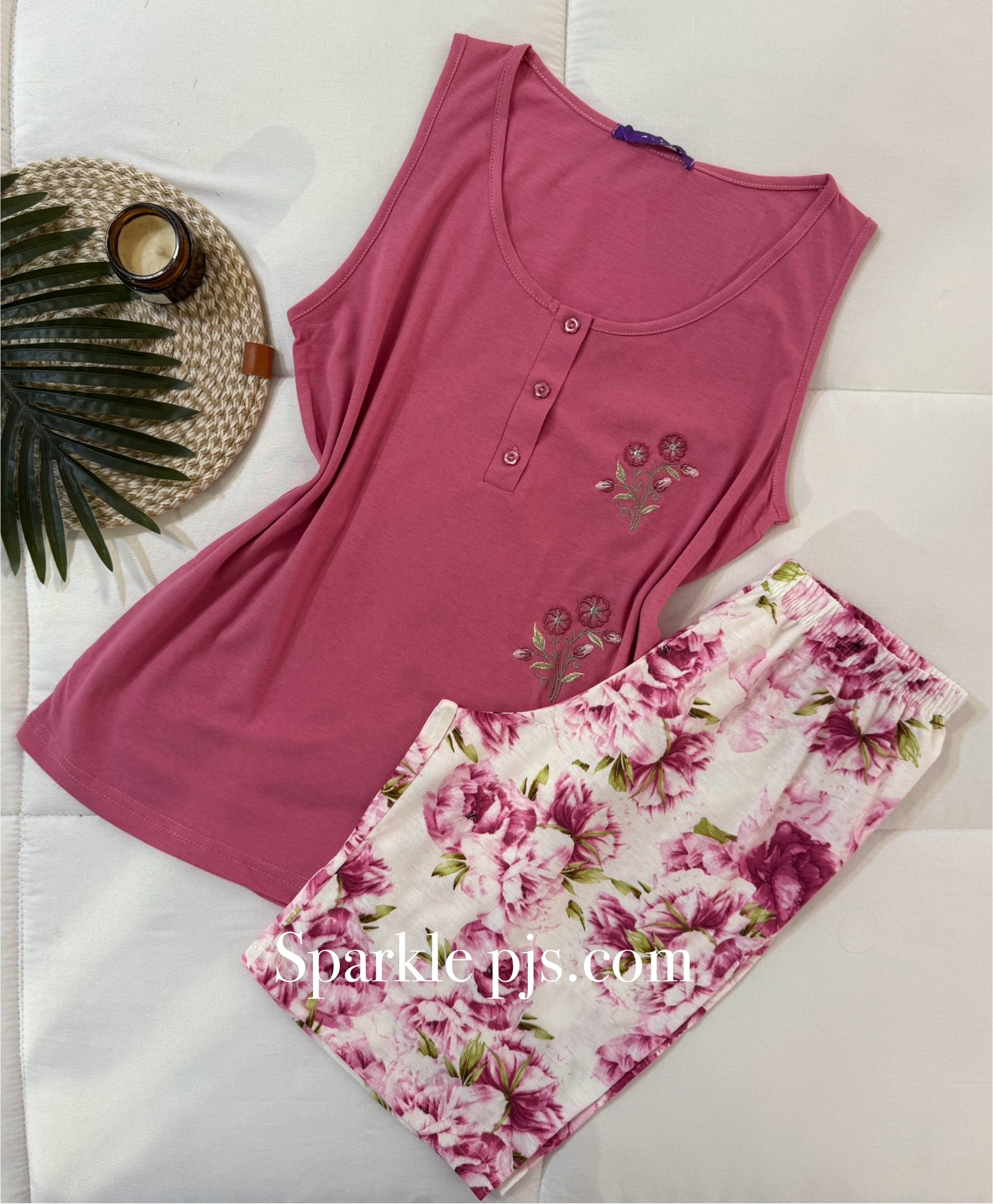 Pink floral short