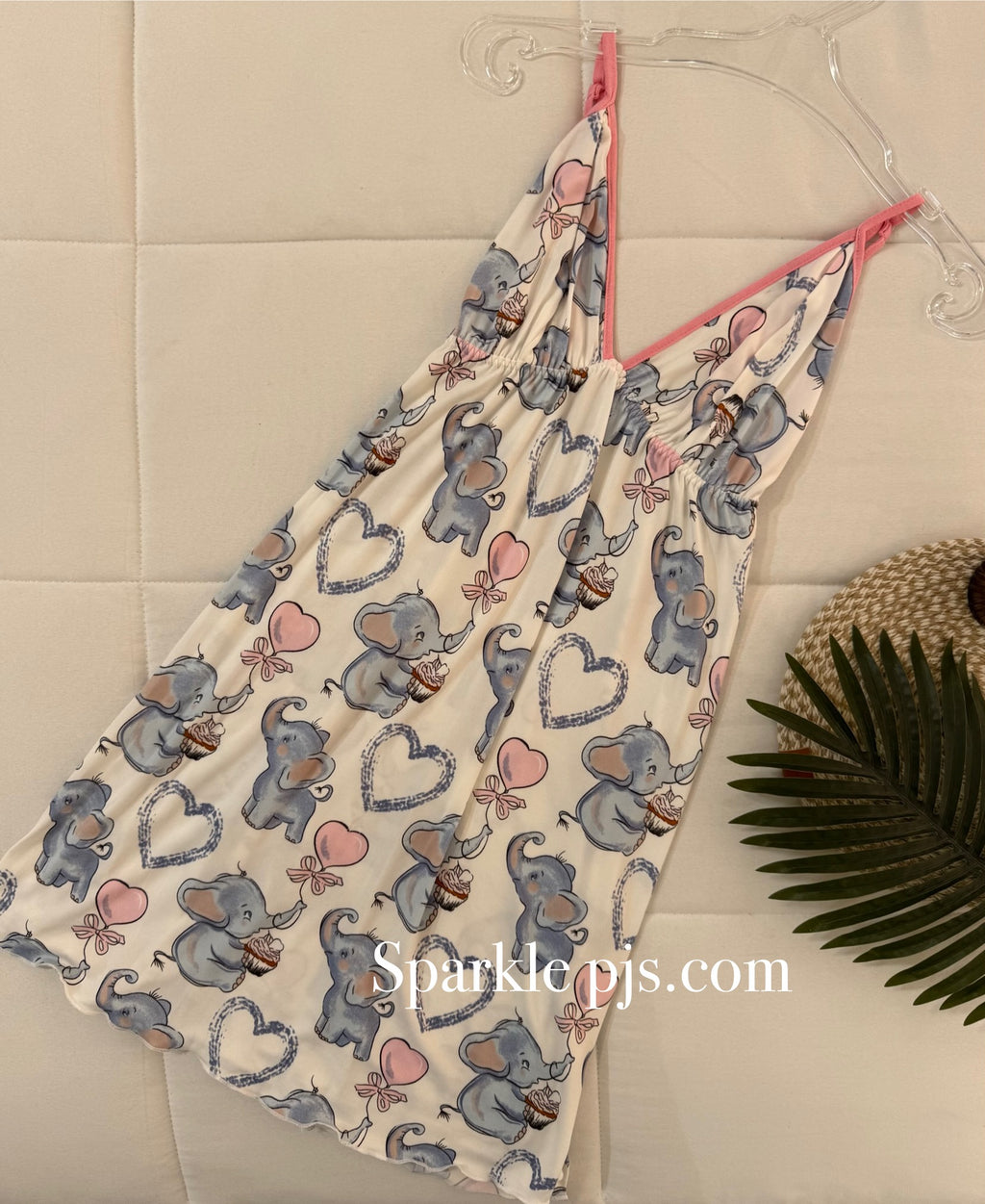 Elephant dream robe set