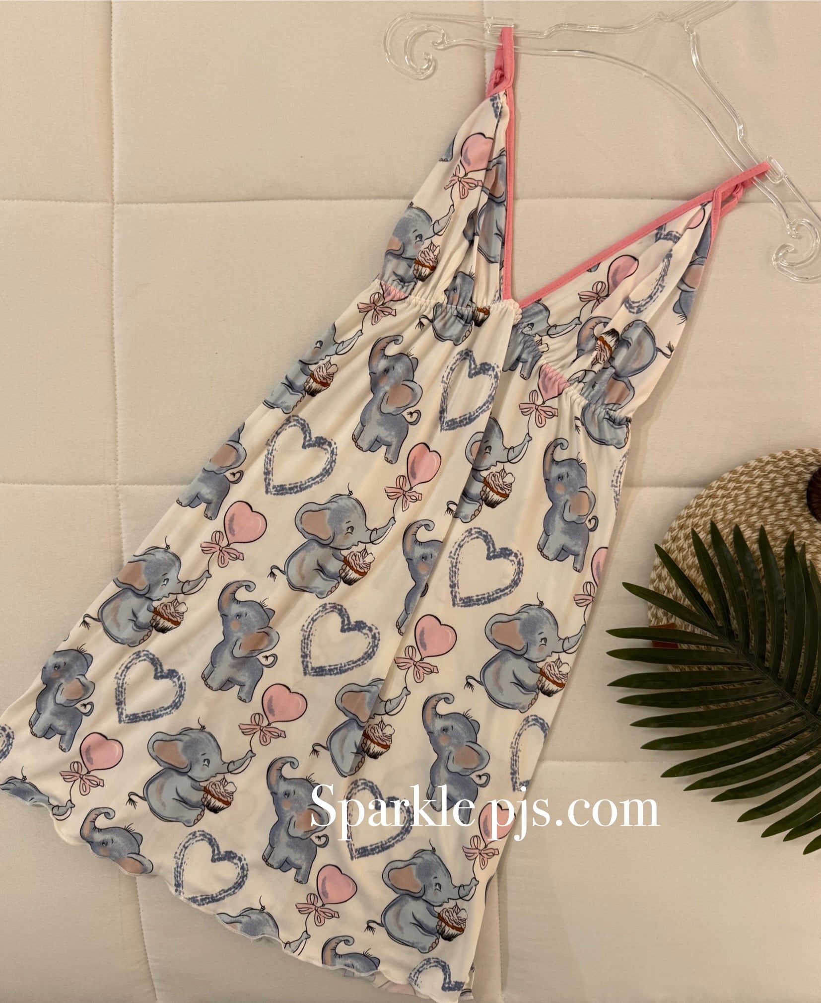 Elephant dream robe set
