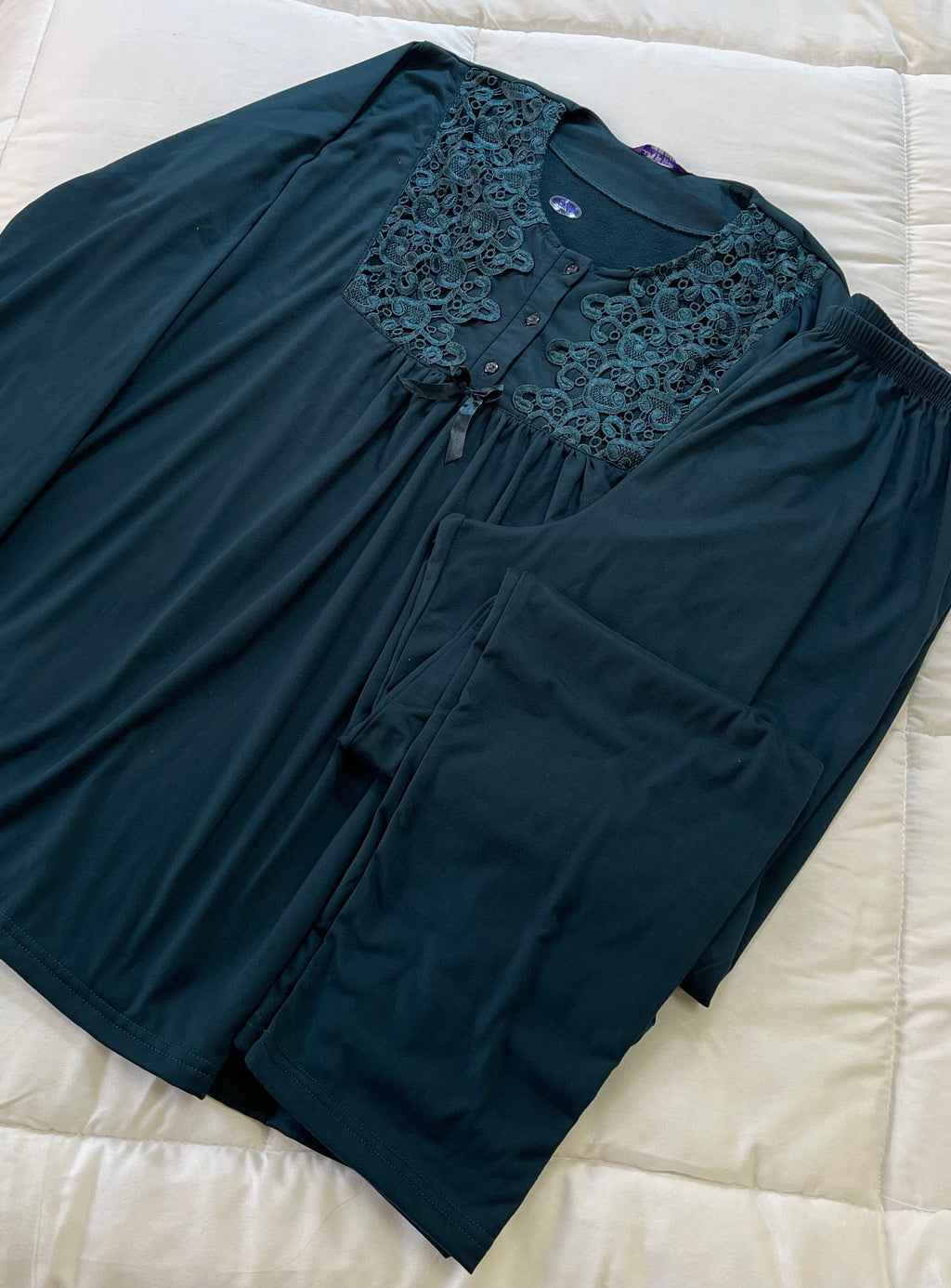 Dantel laced pajama