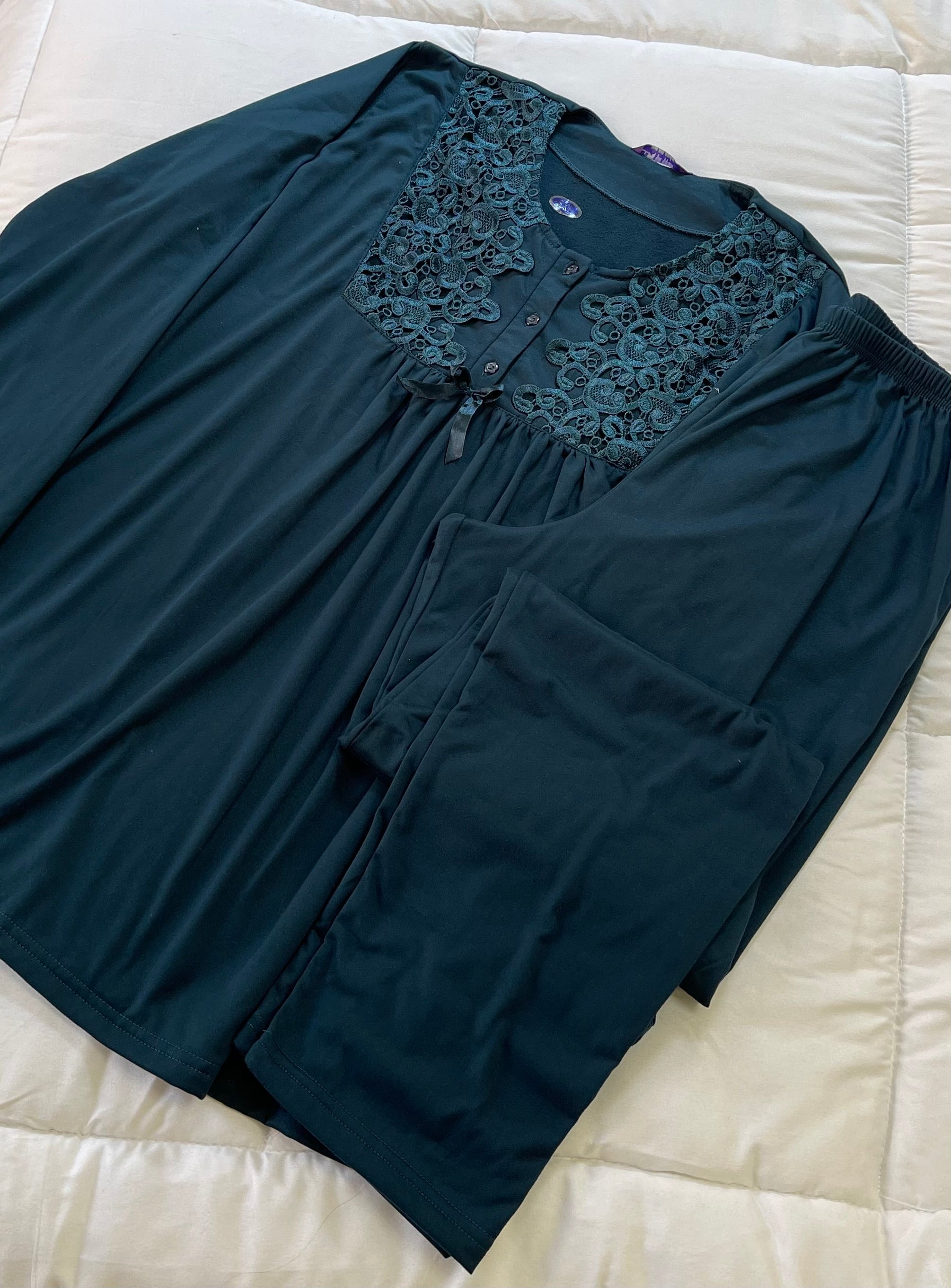 Dantel laced pajama