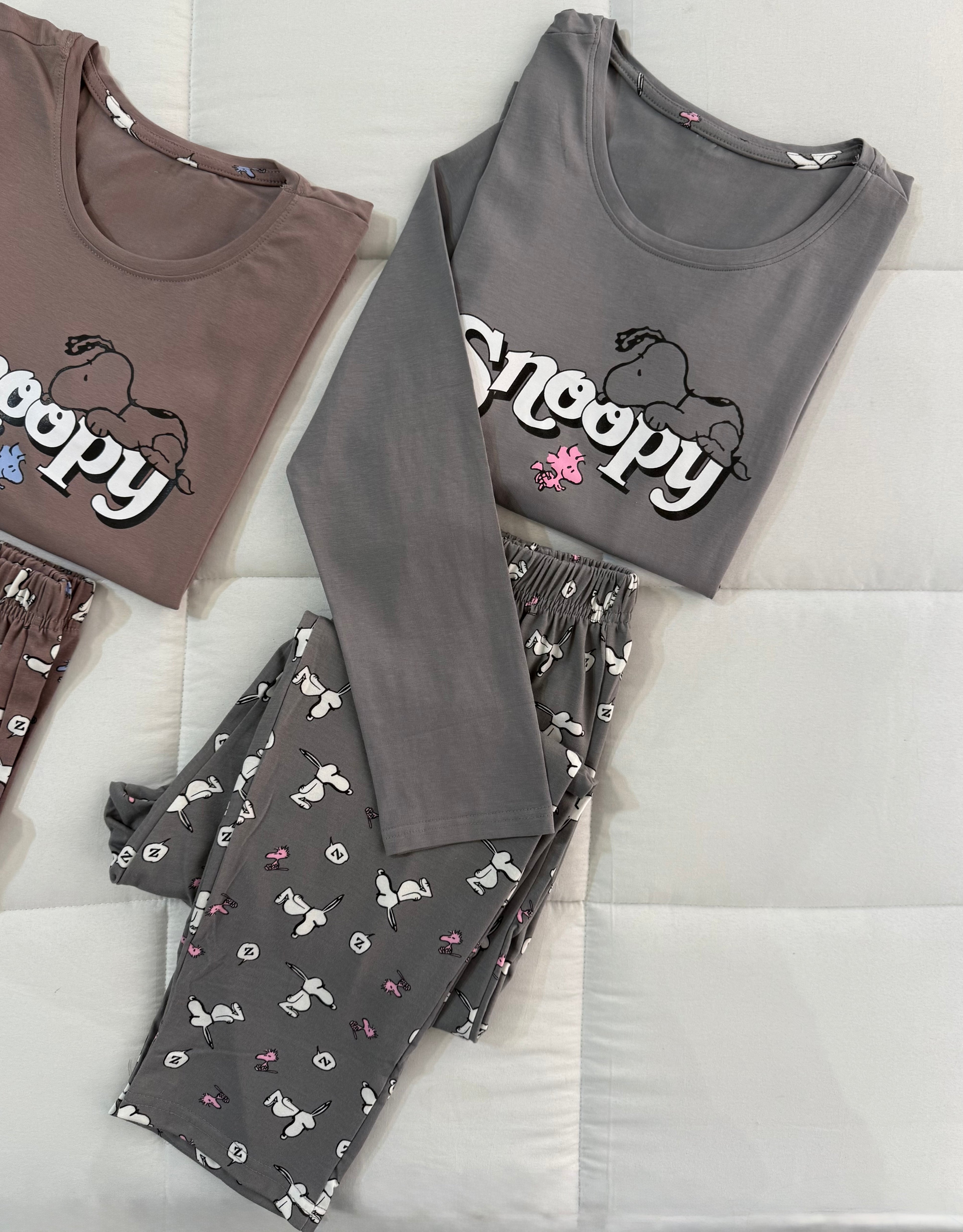 Full sleeved snoopy pjamas